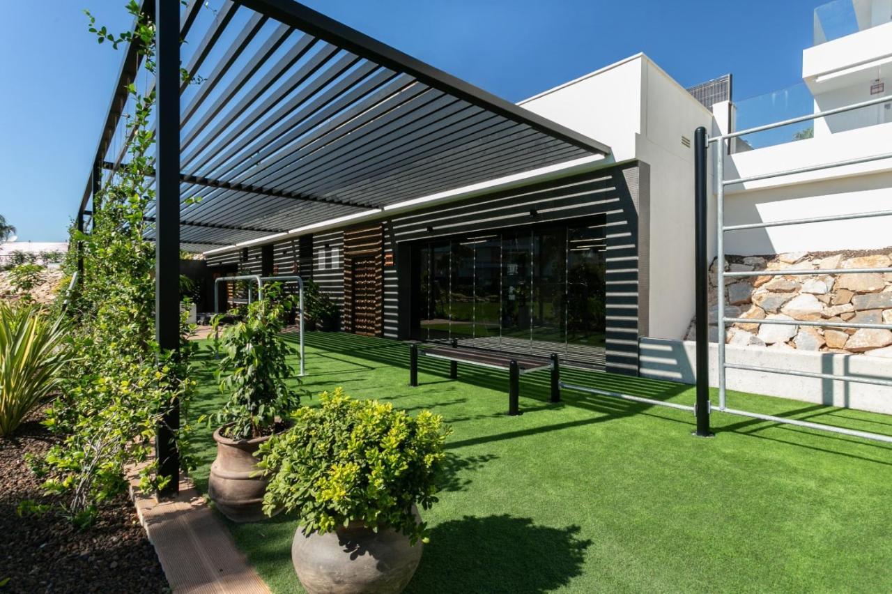 Nice 2 Bedroom Bali Apartment With Sea Views Τορεβιέχα Εξωτερικό φωτογραφία