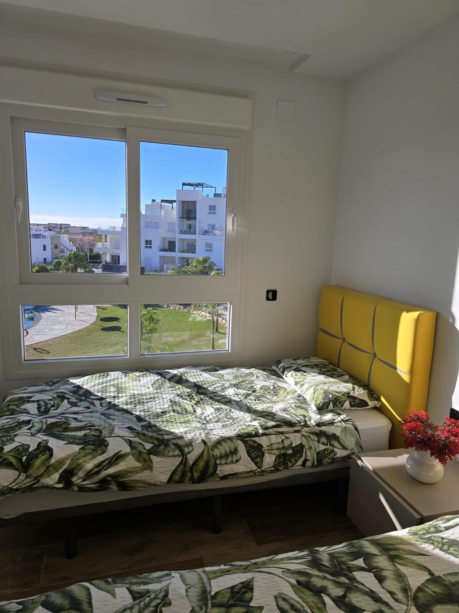 Nice 2 Bedroom Bali Apartment With Sea Views Τορεβιέχα Εξωτερικό φωτογραφία