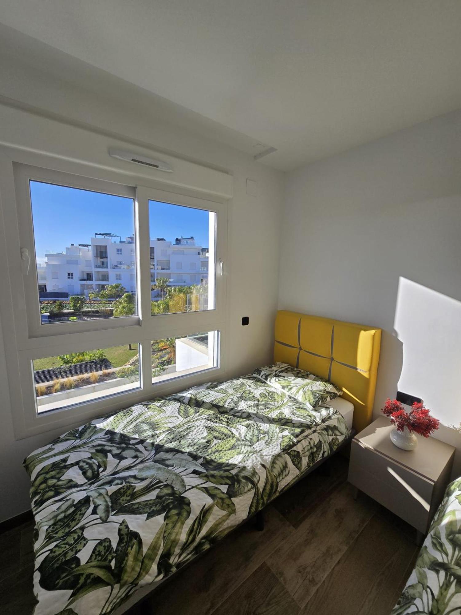 Nice 2 Bedroom Bali Apartment With Sea Views Τορεβιέχα Εξωτερικό φωτογραφία